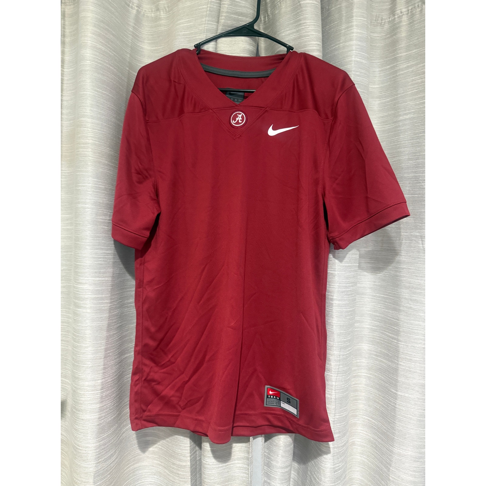 Nike Alabama Crimson Tide DriFit Football Jersey In Crimson Size Small Nike Alabama Crimson Tide DriFit Football Jersey In Crimson Size Small